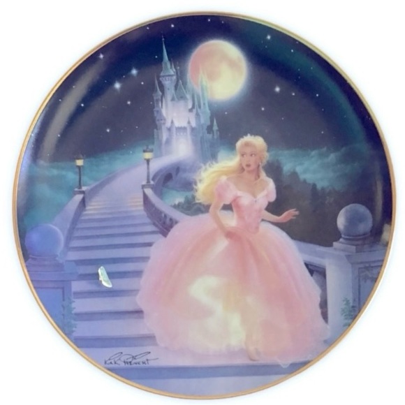 The Magic of Cinderella Limited Edition Plate - Picture 3 of 5